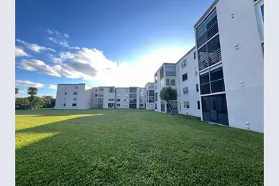 9300 SW 8th Street #403, Boca Raton, FL 33428 - Photo 30