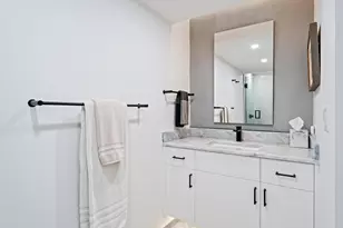 100 Lakeshore Dr, North Palm Beach, FL 33408 - Photo 16