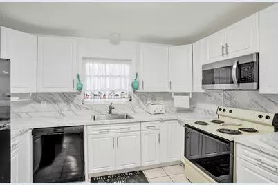 1112 S 22nd Court, Hollywood, FL 33020 - Photo 12