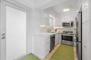 401 Peruvian Ave, Palm Beach, FL 33480 - Photo 8