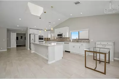 21460 Laguna Drive, Boca Raton, FL 33433 - Photo 12