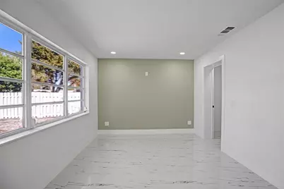 1437 SW 1st Avenue, Deerfield Beach, FL 33441 - Photo 10