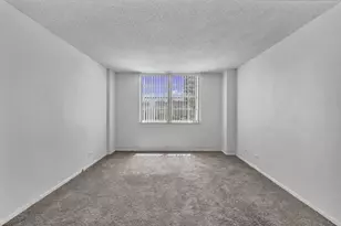 251 174th St, Sunny Isles Beach, FL 33160 - Photo 10