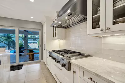 738 Middle River Drive, Fort Lauderdale, FL 33304 - Photo 18
