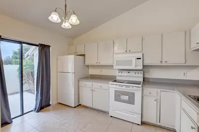 499 Hardwood Place, Boca Raton, FL 33431 - Photo 4