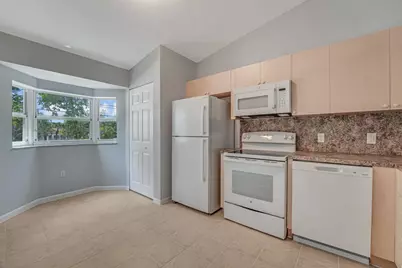 3810 N Jog Road #204, West Palm Beach, FL 33411 - Photo 2