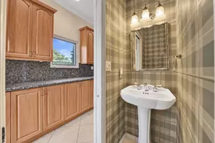 2001 Intracoastal Dr, Fort Lauderdale, FL 33305 - Photo 16
