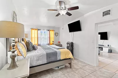560 Seagrape Road, Lantana, FL 33462 - Photo 16