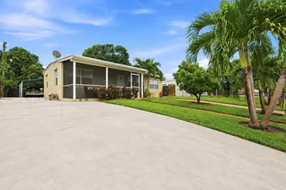 560 Seagrape Road, Lantana, FL 33462 - Photo 26