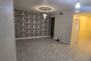 2210 NW 34th St, Miami, FL 33142 - Photo 14