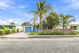 724 S D St, Lake Worth Beach, FL 33460 - Photo 2