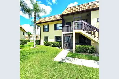 7221 Golf Colony Court #102, Lake Worth, FL 33467 - Photo 2