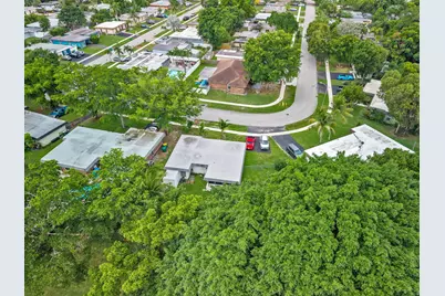 6807 NW 80th Court, Tamarac, FL 33321 - Photo 20