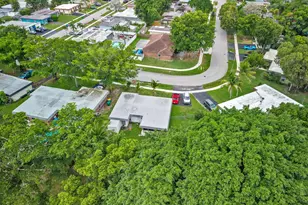 6807 NW 80th Ct, Tamarac, FL 33321 - Photo 20