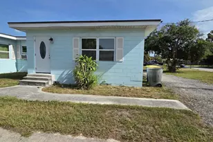 2204 Ave G, Fort Pierce, FL 34950 - Photo 1
