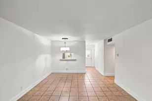 5121 W Oakland Park, Lauderdale Lakes, FL 33313 - Photo 10