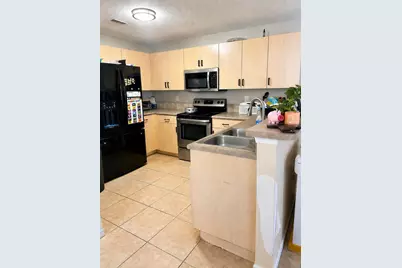 3331 Commodore Court, West Palm Beach, FL 33411 - Photo 2