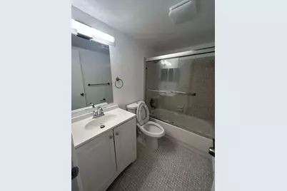 4119 Newport U, Deerfield Beach, FL 33442 - Photo 8