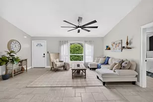 8545 101st Ave, Vero Beach, FL 32967 - Photo 10
