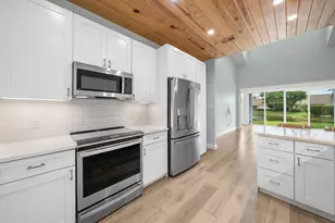 225 N Lakeshore Dr, Hypoluxo, FL 33462 - Photo 24