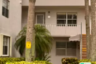 154 Normandy Ln, Delray Beach, FL 33484 - Photo 2