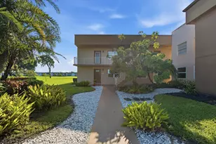 4 Flanders A, Delray Beach, FL 33484 - Photo 1