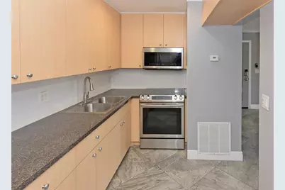 156 Lake Evelyn Drive, West Palm Beach, FL 33411 - Photo 20
