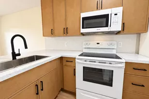 1172 Coral Club Dr, Coral Springs, FL 33071 - Photo 10