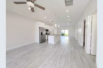 1562 W 26th Court, Riviera Beach, FL 33404 - Photo 8