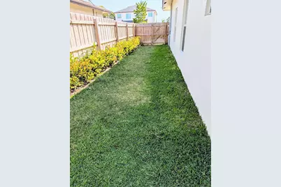 1562 W 26th Court, Riviera Beach, FL 33404 - Photo 12