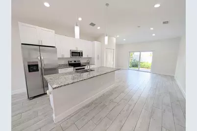 1562 W 26th Court, Riviera Beach, FL 33404 - Photo 2