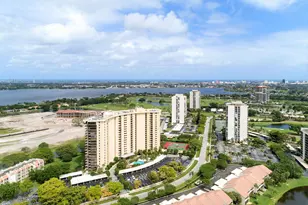 2480 Presidential Way, West Palm Beach, FL 33401 - Photo 40