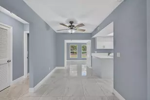 732 SW Ravenswood Ln, Port Saint Lucie, FL 34983 - Photo 4