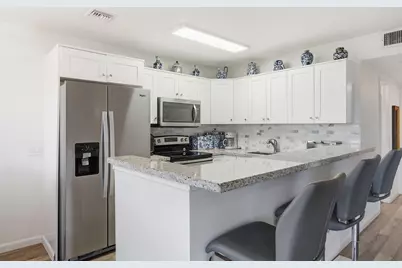 209 Brighton E, Boca Raton, FL 33434 - Photo 4