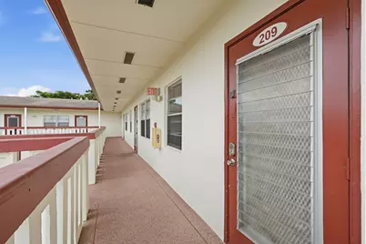 209 Brighton E, Boca Raton, FL 33434 - Photo 24