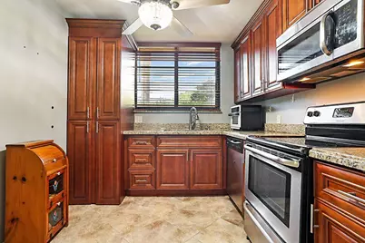 4238 Deste Court, Lake Worth, FL 33467 - Photo 2