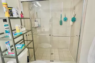 10490 W 33rd Way, Hialeah, FL 33018 - Photo 12