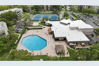 1100 Colony Point Circle #121, Pembroke Pines, FL 33026 - Photo 34