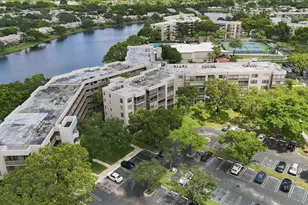 1100 Colony Point Cir, Pembroke Pines, FL 33026 - Photo 32