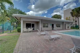 8735 Ramblewood Dr, Coral Springs, FL 33071 - Photo 20