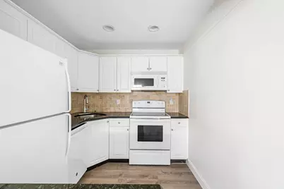 2455 NE 51st Street #E102, Fort Lauderdale, FL 33308 - Photo 4