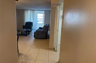 2860 Somerset Dr, Lauderdale Lakes, FL 33311 - Photo 20