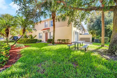 1106 Pinewood Lake Court, Greenacres, FL 33415 - Photo 32