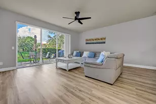 1106 Pinewood Lake Ct, Greenacres, FL 33415 - Photo 6