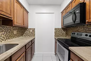 9503 NW 2nd Pl, Coral Springs, FL 33071 - Photo 6