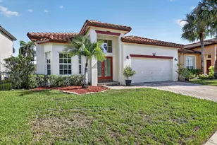 15891 SW 14th St, Pembroke Pines, FL 33027 - Photo 2
