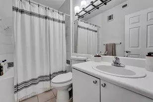 7940 N Nob Hill Rd, Tamarac, FL 33321 - Photo 22