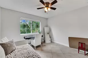7940 N Nob Hill Rd, Tamarac, FL 33321 - Photo 24
