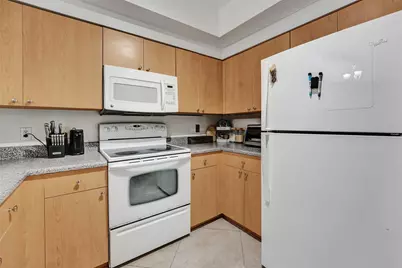 7940 N Nob Hill Road #304, Tamarac, FL 33321 - Photo 4
