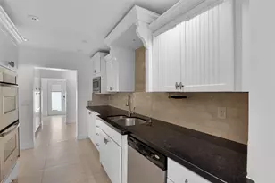 2401 NE 47th St, Lighthouse Point, FL 33064 - Photo 20